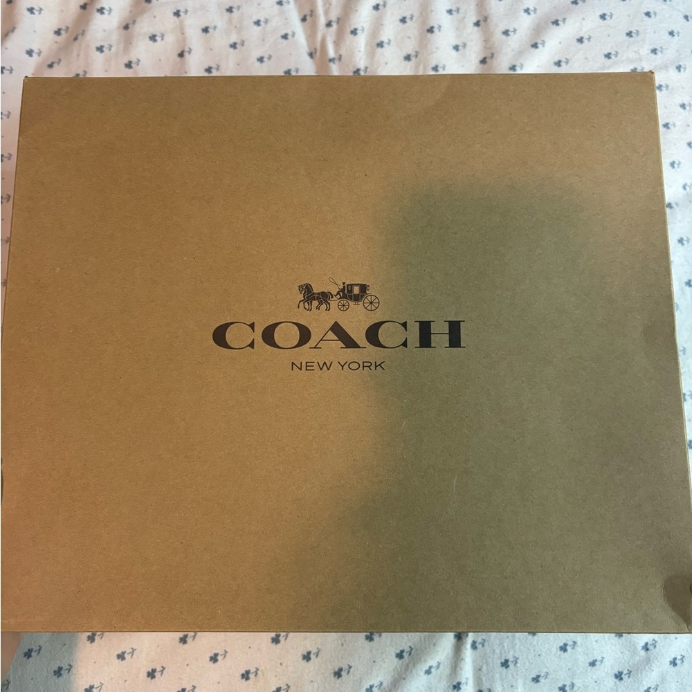 Coach white Crossbody Bag - Picture 2 of 7